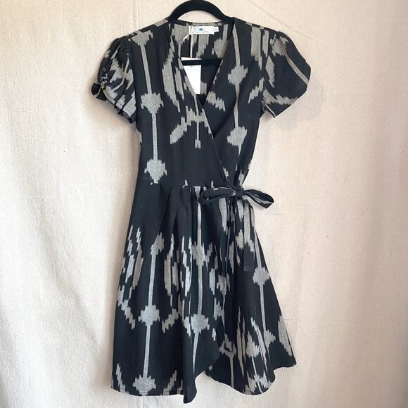 Fair Trade Genuine Ikat Black Cotton Wrap Dress NWT Extra Small Passion Lilie - Picture 1 of 12